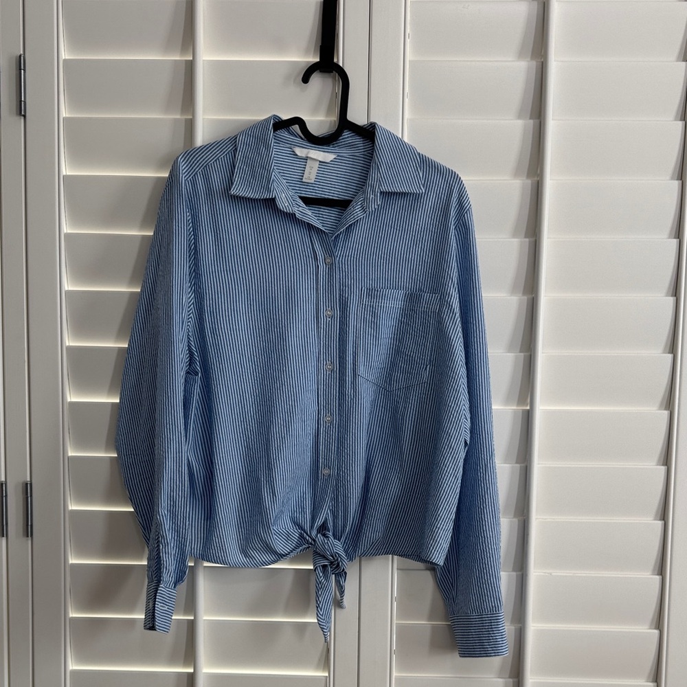 H&M Navy and White Striped Button-Down Shirt
